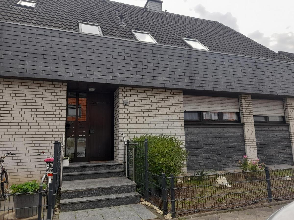 Messe Flughafen Apartamento Düsseldorf Exterior foto